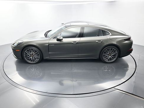 Used 2025 Porsche Panamera 4S image 34