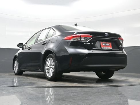 Used 2024 Toyota Corolla LE image 28