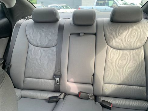 Used 2013 Hyundai Elantra GLS w/ Preferred Pkg FWD image 25