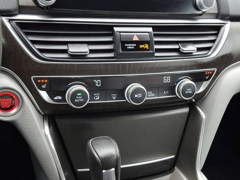 Certified 2020 Honda Accord EX image 17