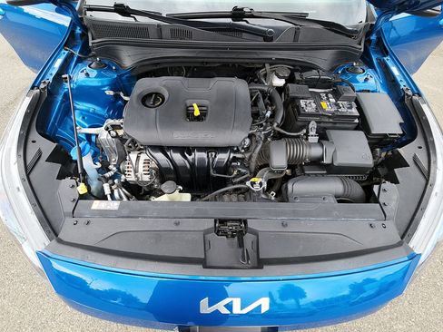 Used 2023 Kia Forte GT-Line w/ GT-Line Premium Package FWD image 18
