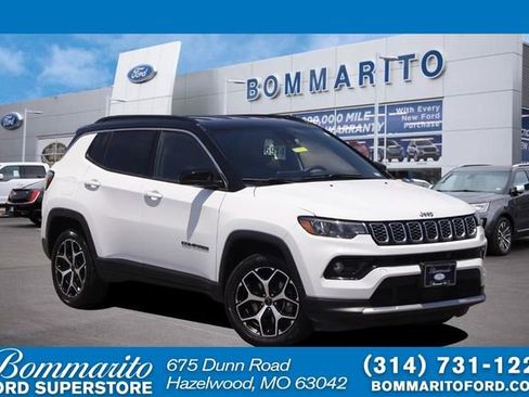 Used 2025 Jeep Compass Limited AWD/4WD image 1