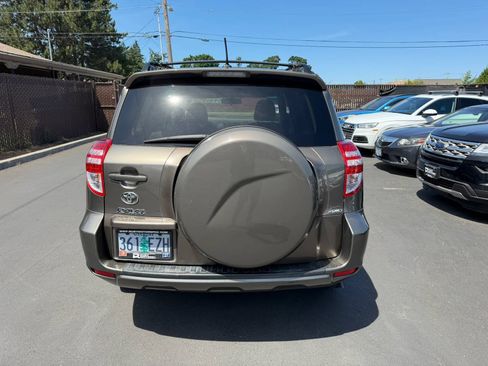 Used 2011 Toyota RAV4 4WD w/ Upgrade Value Pkg image 6