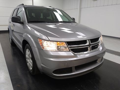 Used 2018 Dodge Journey SE image 14