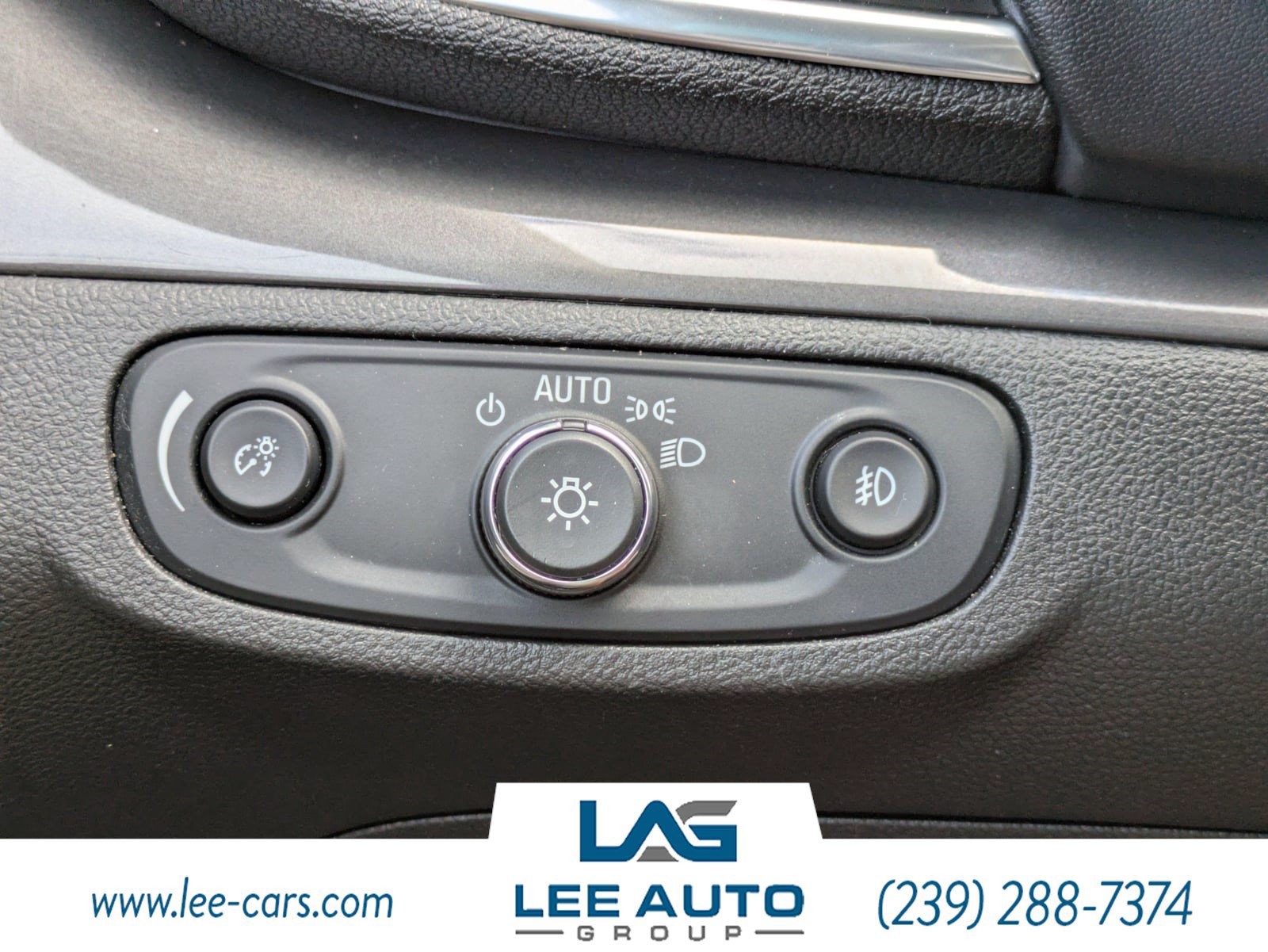 Used 2017 Buick Encore Essence w/ Experience Buick Package AWD/4WD image 21