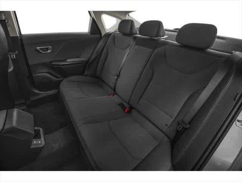 Used 2025 Kia K4 FWD image 9