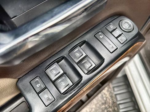 Used 2018 GMC Sierra 1500 SLT AWD/4WD image 15
