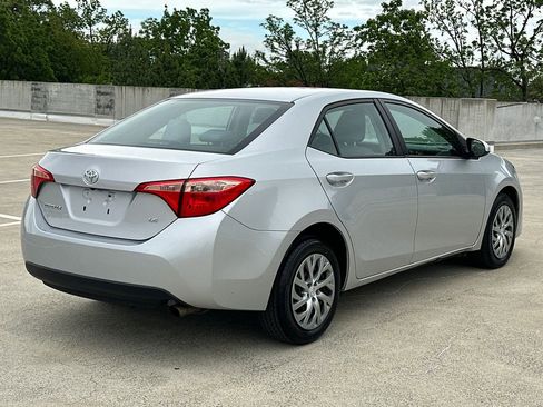 Used 2019 Toyota Corolla LE FWD image 4
