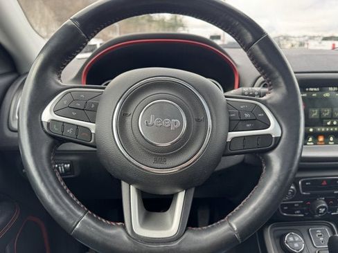 Used 2018 Jeep Compass Trailhawk w/ Navigation Group image 18