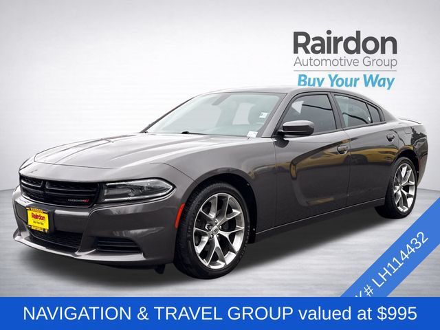 Used 2020 Dodge Charger SXT w/ Plus Group RWD image 3