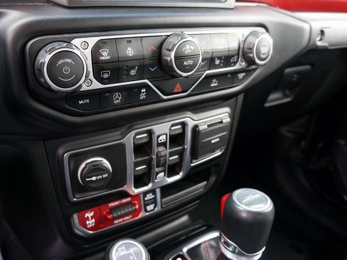 Used 2023 Jeep Gladiator Rubicon w/ LED Lighting Group image 26