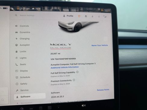 Used 2022 Tesla Model Y Performance image 18