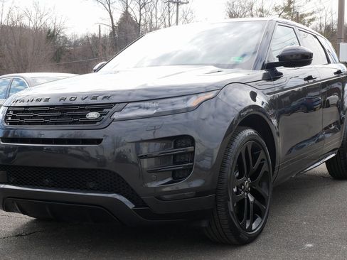 Used 2024 Land Rover Range Rover Evoque Dynamic SE image 6