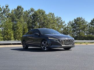 Used 2021 Hyundai Elantra Limited FWD video 2