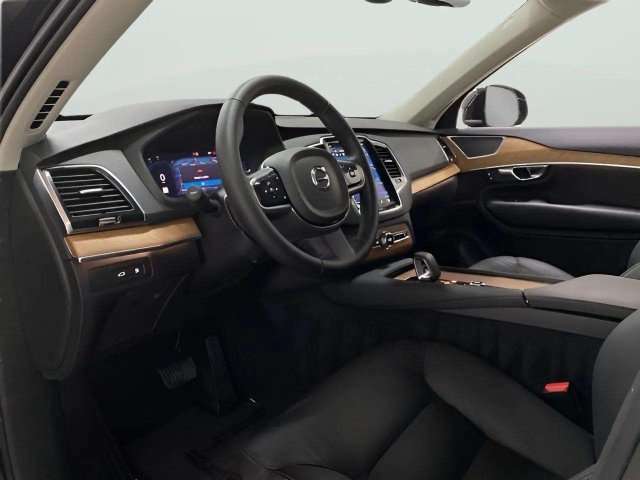 Used 2024 Volvo XC90 T8 Plus w/ Protection Package Premier AWD/4WD image 19