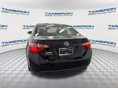 Used 2018 Toyota Corolla LE FWD image 4