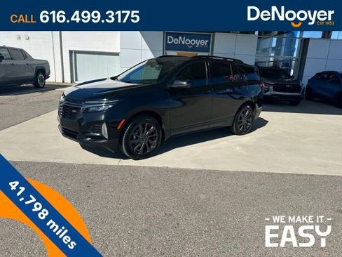 Used 2023 Chevrolet Equinox RS image 1