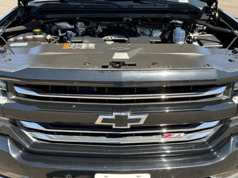 Used 2018 Chevrolet Silverado 1500 LTZ Z71 w/ Redline Edition AWD/4WD image 26