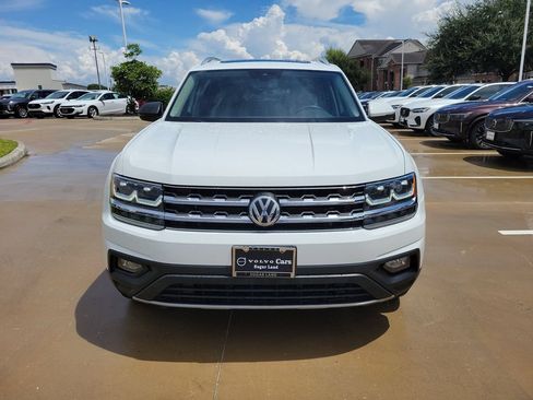 Used 2019 Volkswagen Atlas SE FWD image 2