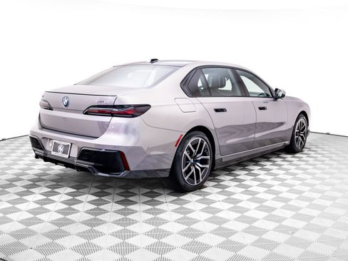 New 2026 BMW i7 xDrive60 AWD/4WD image 6