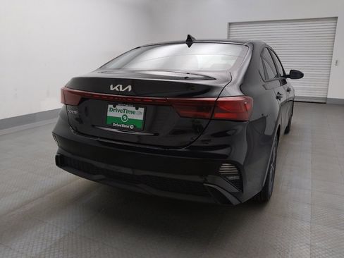 Used 2023 Kia Forte LXS image 7
