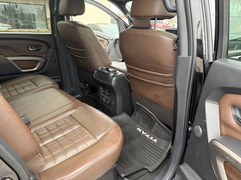 Used 2021 Nissan Titan Platinum Reserve w/ Moonroof Package image 40