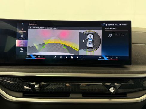 Used 2025 BMW X5 sDrive40i w/ M Sport Package image 24