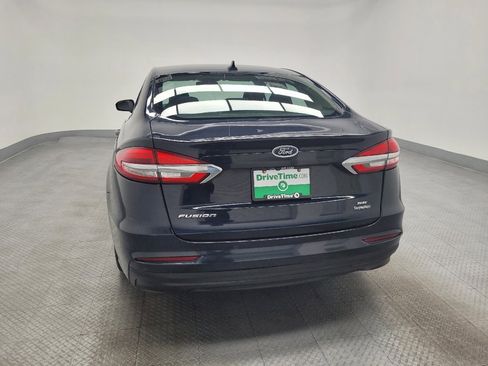 Used 2020 Ford Fusion SE image 6