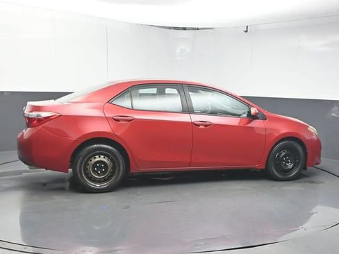 Used 2016 Toyota Corolla LE FWD image 8