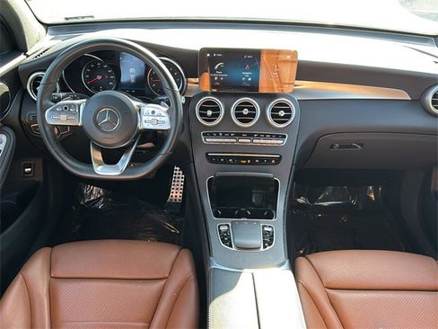 Used 2022 Mercedes-Benz GLC 300 image 10