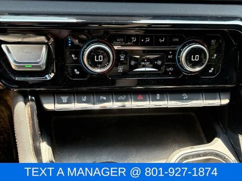 Used 2025 GMC Sierra 3500 AT4 w/ AT4 Premium Plus Package AWD/4WD image 28