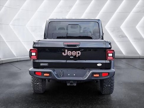 New 2026 Jeep Gladiator Mojave w/ Technology Group image 21