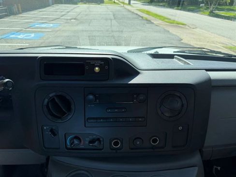 Used 2013 Ford E-350 and Econoline 350 Extended Super Duty w/ PWR Group RWD image 12