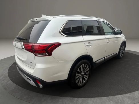 Used 2020 Mitsubishi Outlander SE image 5
