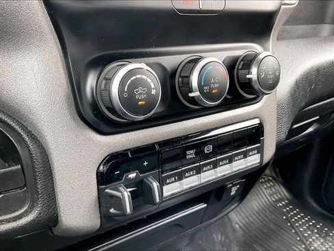 Used 2021 RAM 5500 Tradesman image 21