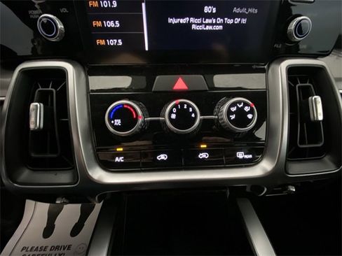 Used 2023 Kia Sorento LX image 18