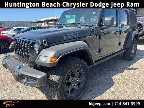 Used 2023 Jeep Wrangler Unlimited AWD/4WD image 1