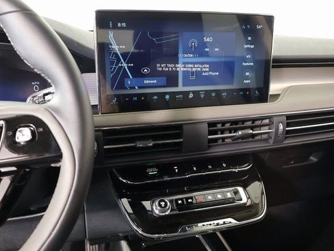 New 2026 Lincoln Corsair Premiere image 5