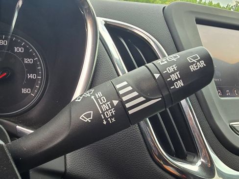 Used 2022 Chevrolet Equinox LT AWD/4WD image 28