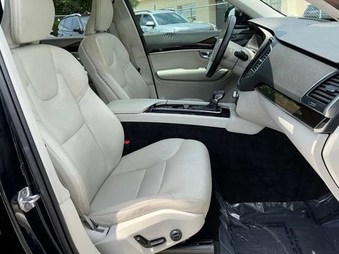 Used 2019 Volvo XC90 T6 Momentum w/ Advanced Package AWD/4WD image 23