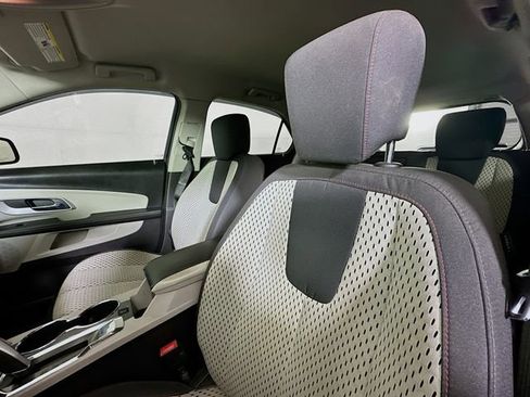 Used 2010 Chevrolet Equinox LS image 18