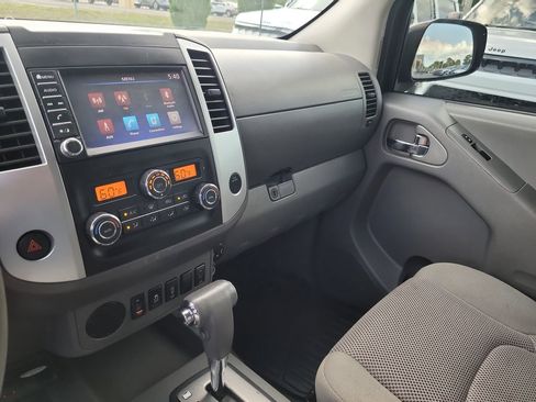 Used 2019 Nissan Frontier SV w/ Value Truck Package RWD image 21