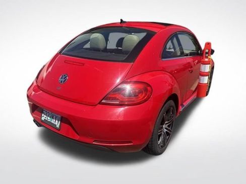 Used 2014 Volkswagen Beetle TDI FWD image 9