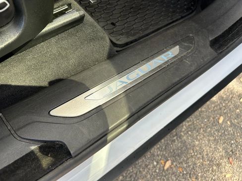 Used 2020 Jaguar F-PACE R-Sport image 57