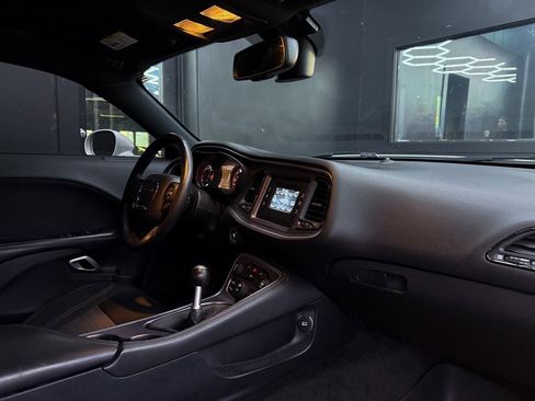 Used 2015 Dodge Challenger R/T w/ Quick Order Package 22B R/T image 22