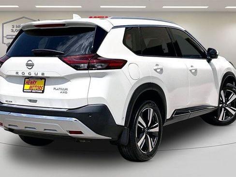 Used 2022 Nissan Rogue Platinum w/ Head-Up Display Package AWD/4WD image 6