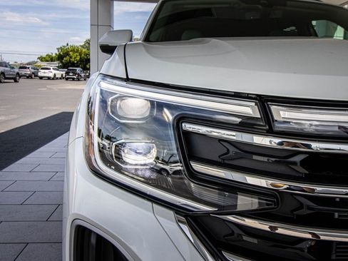New 2026 Volkswagen Atlas SE FWD image 5