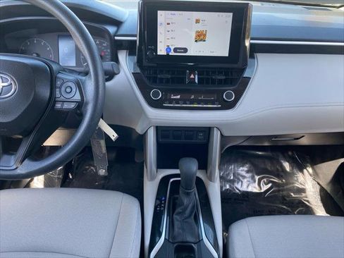 Used 2025 Toyota Corolla Cross L FWD image 11