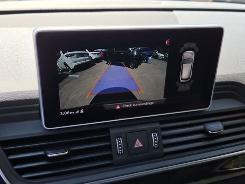 Used 2018 Audi Q5 2.0T Premium Plus w/ Premium Plus Package image 24