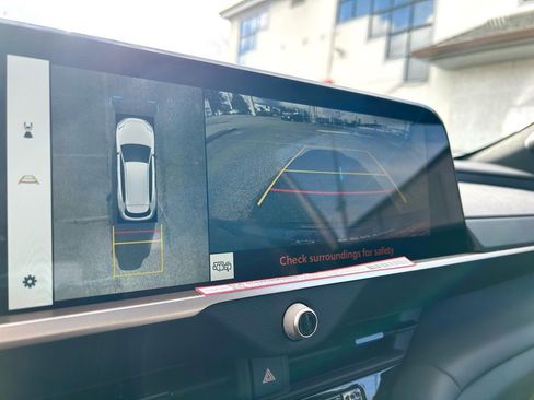 New 2026 Toyota Crown Signia image 23